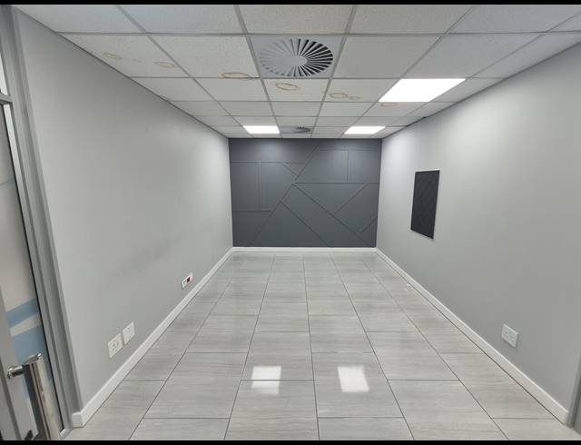 135M² OFFICE TO LET IN SUNNINGHILL